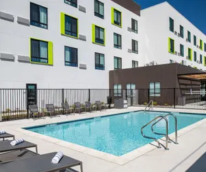 Photo 5 - Courtyard by Marriott Modesto North