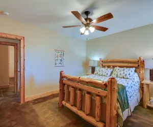 Photo 4 - Cozy Alma Mountain Retreat: Fireplace & Grill