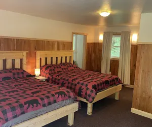 Photo 4 - Sportsmen Motel