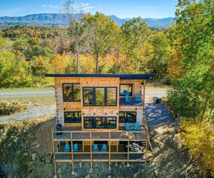 Photo 2 - Smoky Lake Retreat 3 Bedroom Cabin by RedAwning