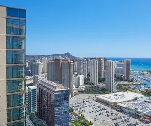 Photo 2 - Renaissance Honolulu Hotel & Spa