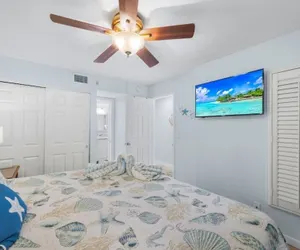 Photo 2 - South Seas Beach Villa 2412 1 Bedroom Condo by RedAwning