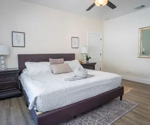 Photo 3 - Brand New Craftsman 2br/2ba Home in Denver Heights