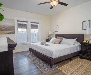 Photo 4 - Brand New Craftsman 2br/2ba Home in Denver Heights