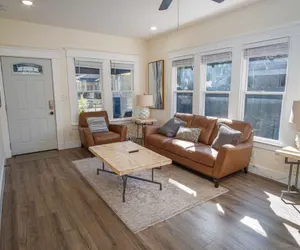 Photo 5 - Brand New Craftsman 2BR 2BA Home in Denver Heights