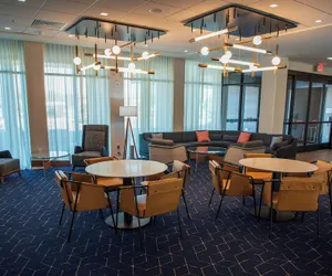 Photo 5 - Courtyard By Marriott Lake City
