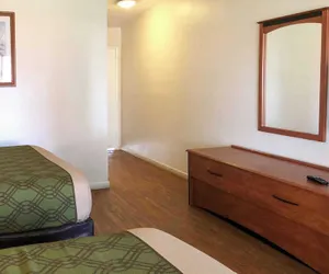 Photo 5 - Garden Inn & Suites Oakland Airport