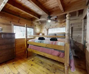 Photo 4 - Evie's Mountain Castle 2 Bedroom Cabin by RedAwning