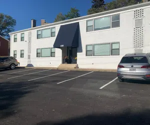 Photo 2 - West Taylor Run Hotel