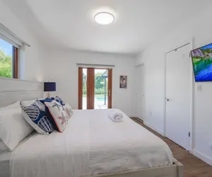 Photo 5 - Awesome House with pool Westchester