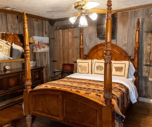 Photo 4 - Moon River Ranch