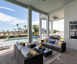 Photo 2 - 611 Estero Blvd 5 Bedroom Home by RedAwning