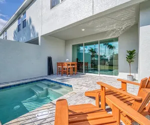 Photo 4 - Luxury Home in the Best Location