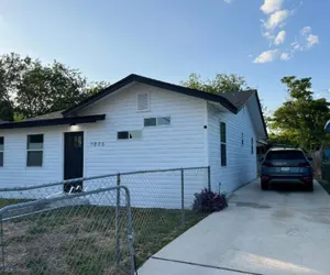 Photo 5 - Serene 2BR 1BA Residence in Peaceful San Antonio