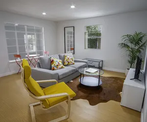 Photo 2 - Serene 2br/1ba Residence in Peaceful San Antonio