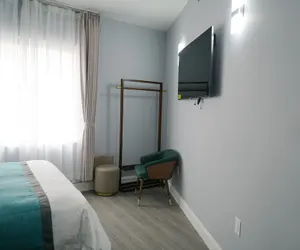 Photo 5 - Starlight Hotel
