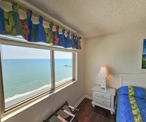 Photo 3 - 1901 Brighton 2 Bedroom Condo