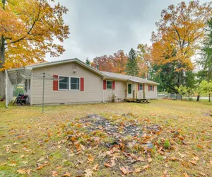 Photo 5 - Houghton Lake Vacation Rental - Walk to the Water!