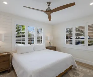 Photo 4 - The Shady Mermaid 2 Bedroom Home by RedAwning
