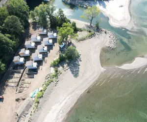 Photo 2 - Hideaway Bay Resort