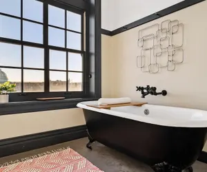 Photo 2 - Kasa Uniquely Designed Suite Near Carnegie Museum The Maverick