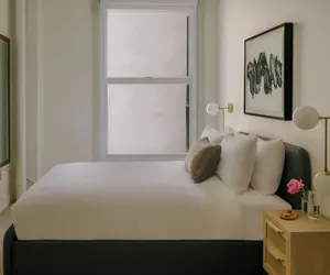 Photo 5 - Sonder by Marriott Bonvoy The Craftsman Apartments Downtown LA