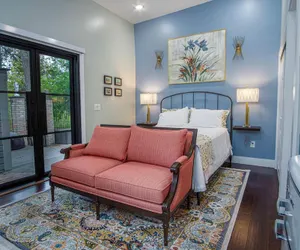 Photo 3 - Exquisite Studio Guesthouse Near Downtown s Core