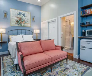 Photo 4 - Exquisite Studio Guesthouse Near Downtown s Core