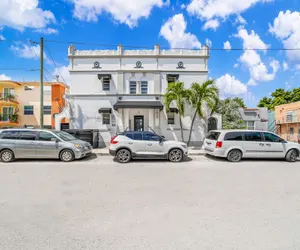 Photo 2 - Chic Studio in Little Havana