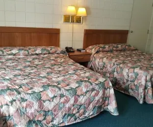 Photo 3 - Oakridge Motel