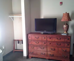 Photo 2 - Gamble Farm Inn and Suites