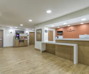 Photo 2 - Candlewood Suites Southfield - Detroit by IHG