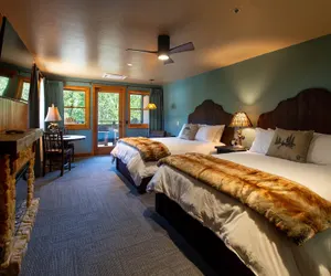 Photo 5 - Mount Lemmon Lodge