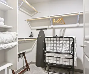Photo 3 - CozySuites at Downtown Phoenix
