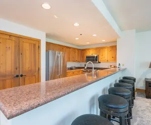 Photo 5 - Bear Creek Lodge 303 3 Bedroom Condo by Alpine Lodging Telluride