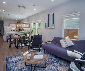 Photo 4 - Spectacular Brand New 4BR 2 5BA Near DT Riverwalk