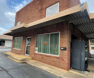 Photo 4 - Georgianna Motel