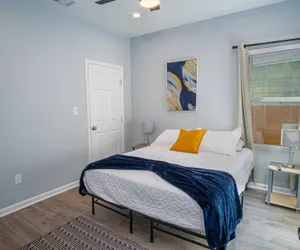 Photo 4 - Spectacular Brand New 4br/2.5ba Near DT/ Riverwalk