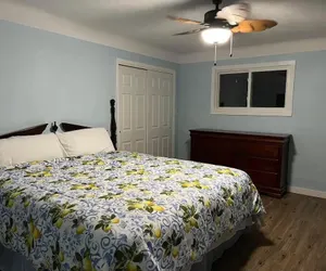 Photo 5 - Pete's Lakefront Motel