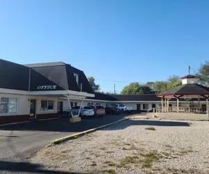 Photo 5 - Etown Motel
