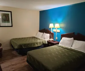 Photo 3 - Etown Motel