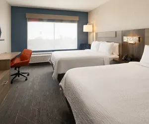 Photo 4 - Holiday Inn Express & Suites Fresno Airport by IHG