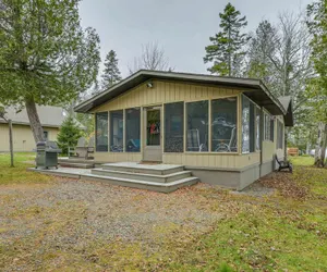 Photo 5 - Cozy Maine Cottage on Long Lake w/ Screened Porch