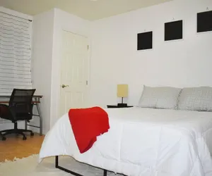 Photo 4 - 2BD 2BT Apt Near University