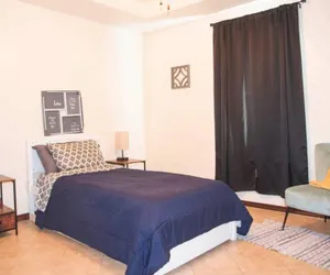 Photo 4 - 3BD 2BT Town Suite Minutes Away Medical Center