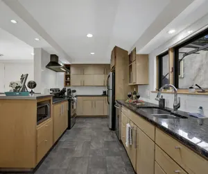 Photo 5 - 406 Lodge-a: Hot-tub & 2 Blks to Main St