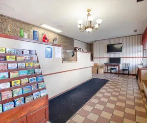Photo 3 - Hotel O Daylight Inn Elkhart I-90, In