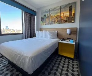 Photo 5 - Days Inn by Wyndham New York Chinatown