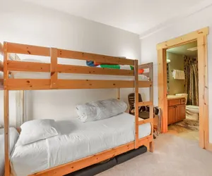 Photo 5 - Lavishness at Elevation â Timber Ridge 3 Bedroom 3 Condo by RedAwning