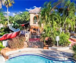 Photo 2 - 4 BDR in Regal Palms Resort!